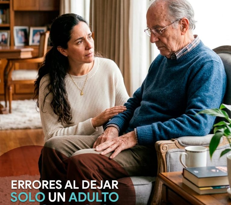 dejar solo a un adulto mayor en casa